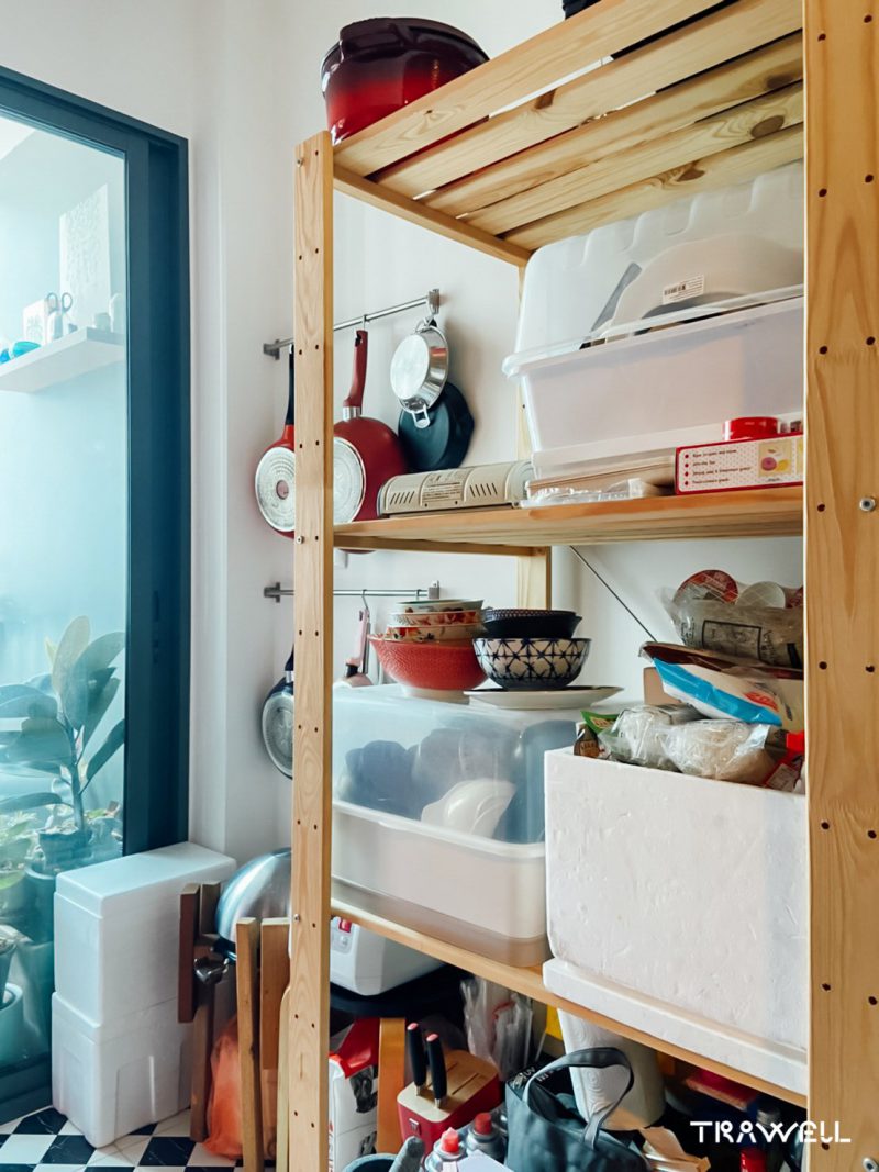 Kitchen tools packed in wood shelf